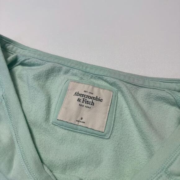 Abercrombie & Fitch Slouchy Off The Shoulder Sweatshirt - Picture 5 of 6